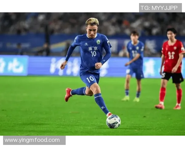 南京足球队奋勇拼搏的奥运之路与梦想追逐的特别报道